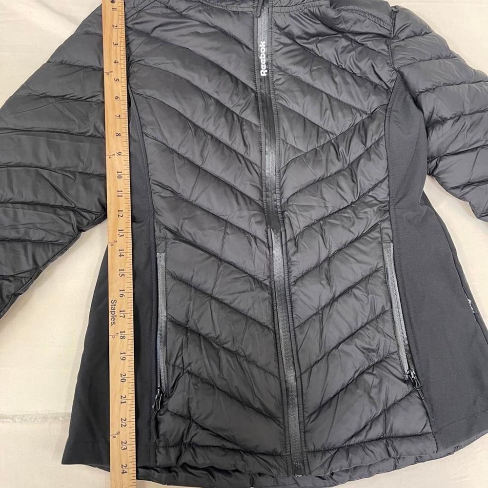 Reebok Black Hooded Puffer Jacket – Size Medium